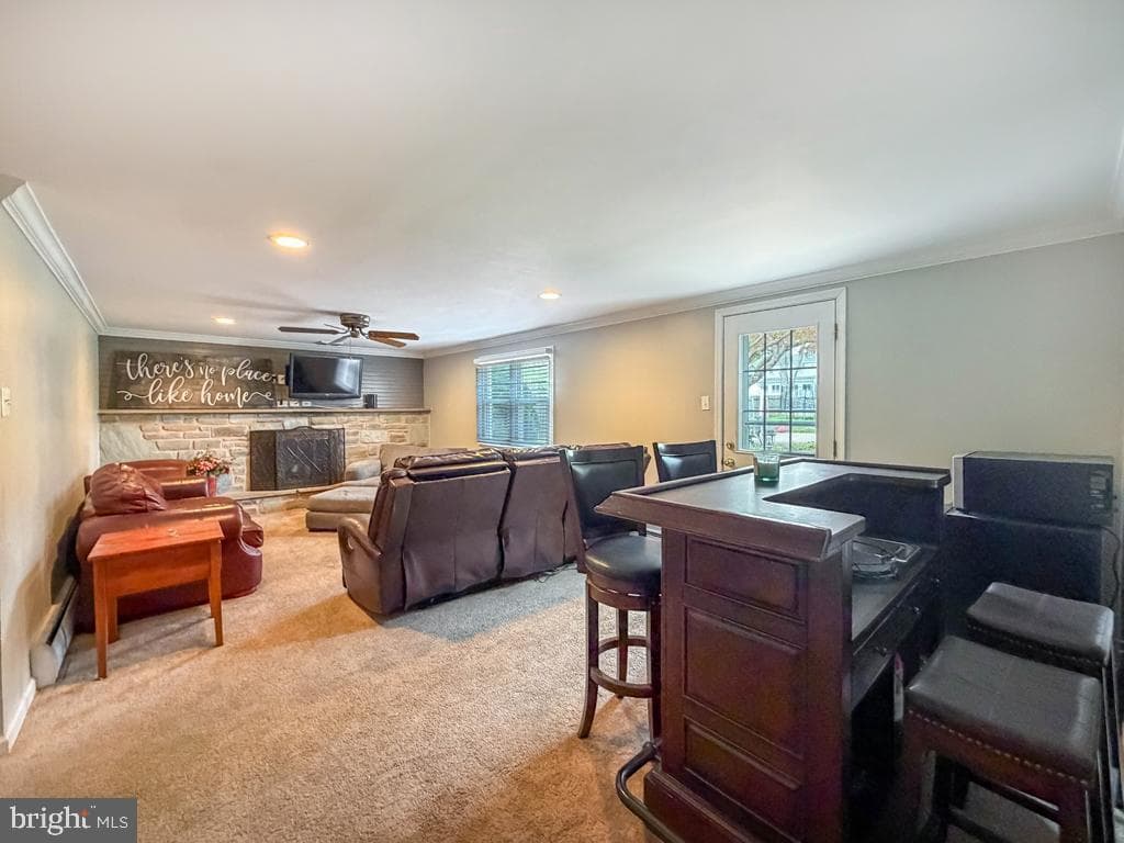 21 E Rotterdam Road photo 6