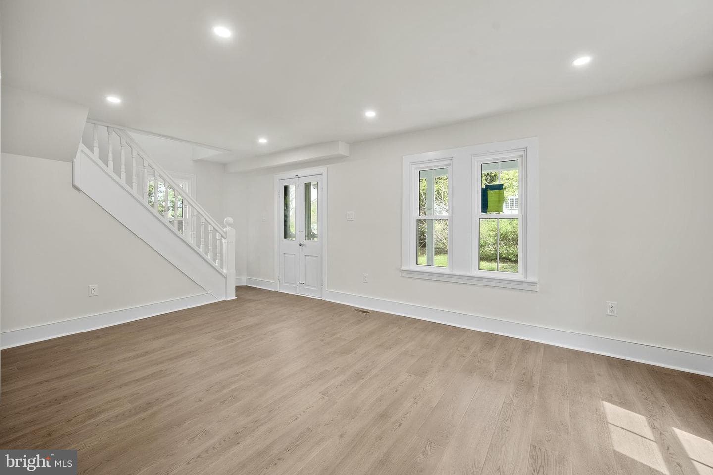 2090 Durham Road photo 10