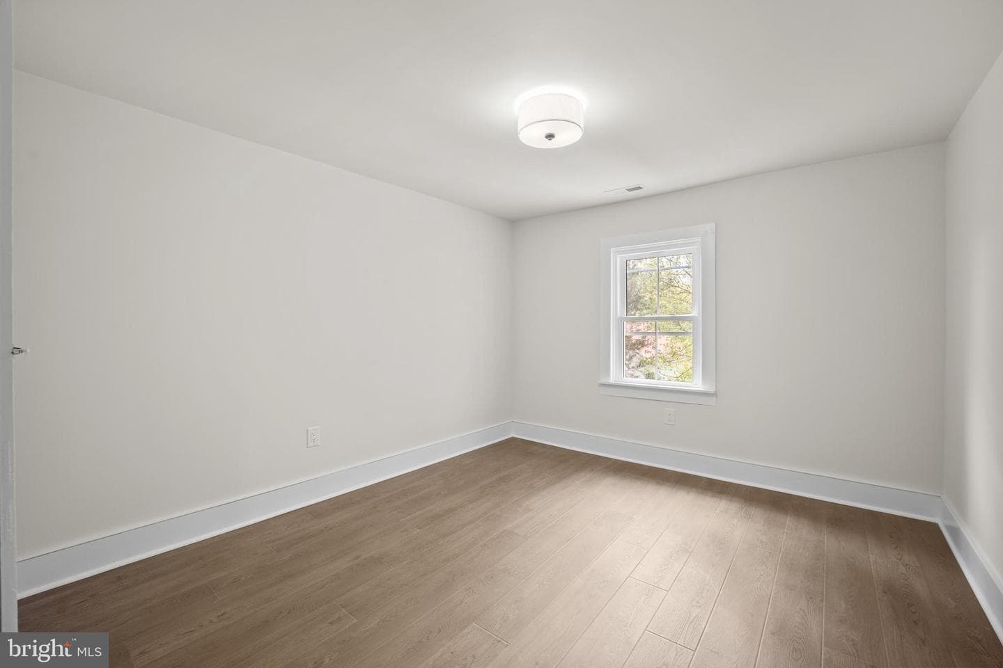 2090 Durham Road photo 24