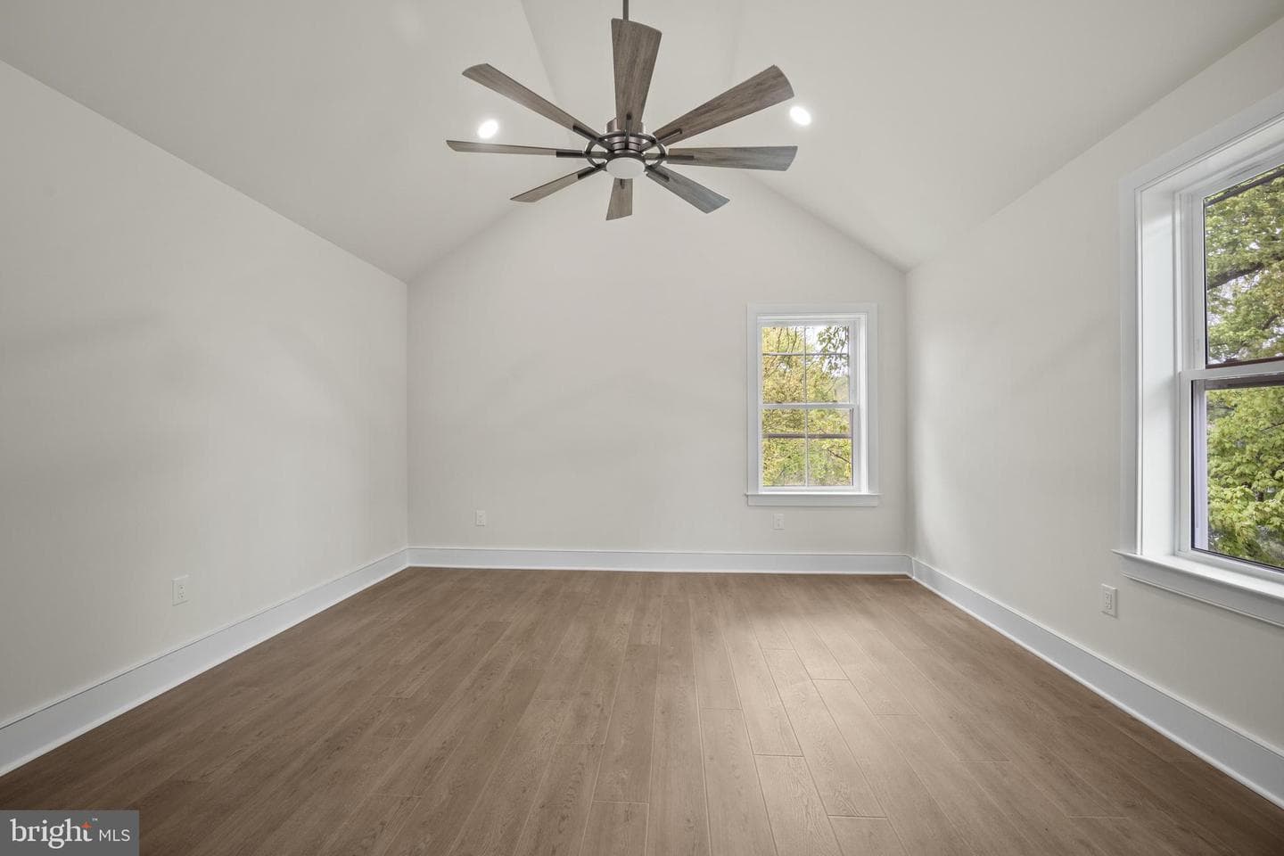 2090 Durham Road photo 29