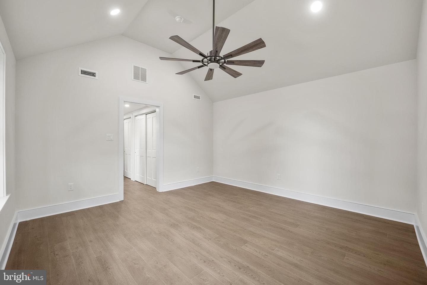 2090 Durham Road photo 30