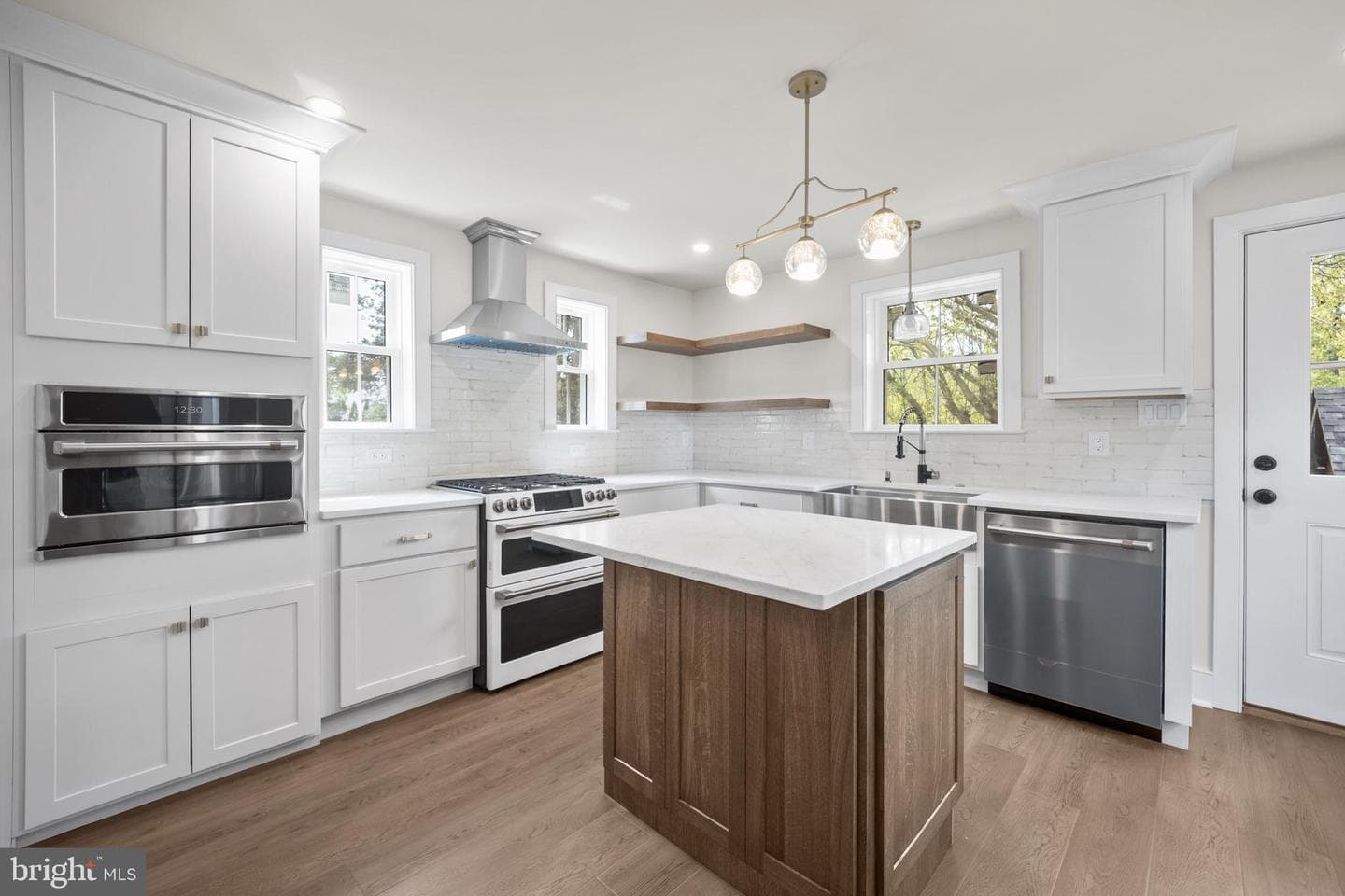 2090 Durham Road photo 6