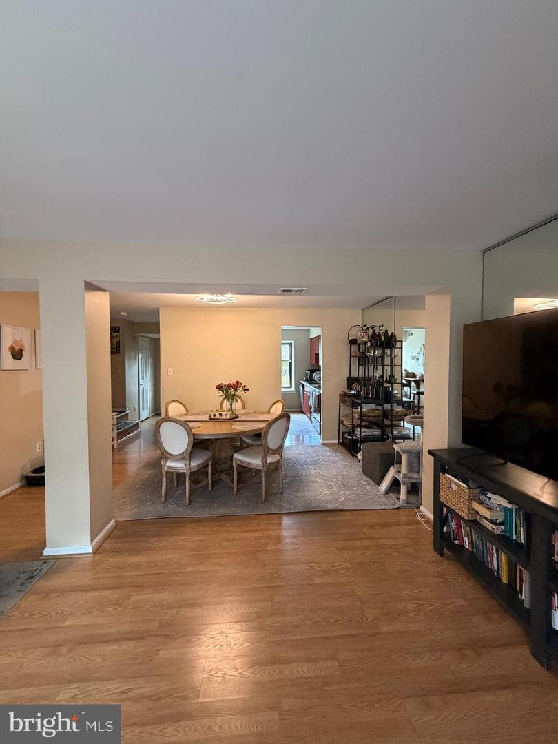 572 Atwood Court photo 4