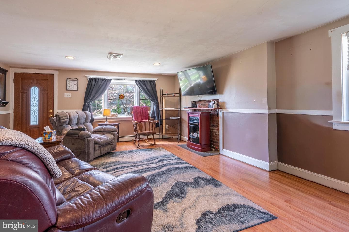 514 Fairhill Road photo 9