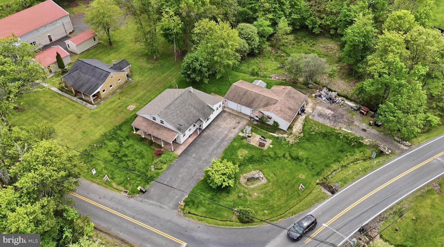 1696 Chestnut Ridge Road photo 36