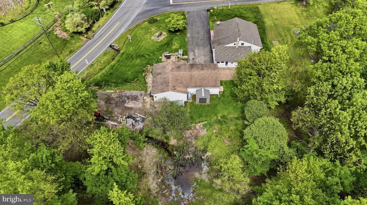 1696 Chestnut Ridge Road photo 39