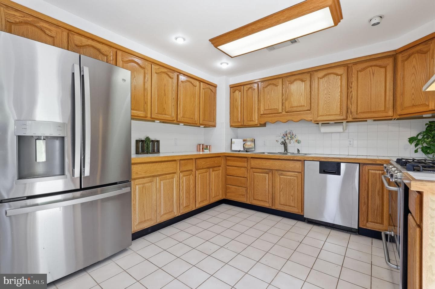 1696 Chestnut Ridge Road photo 8