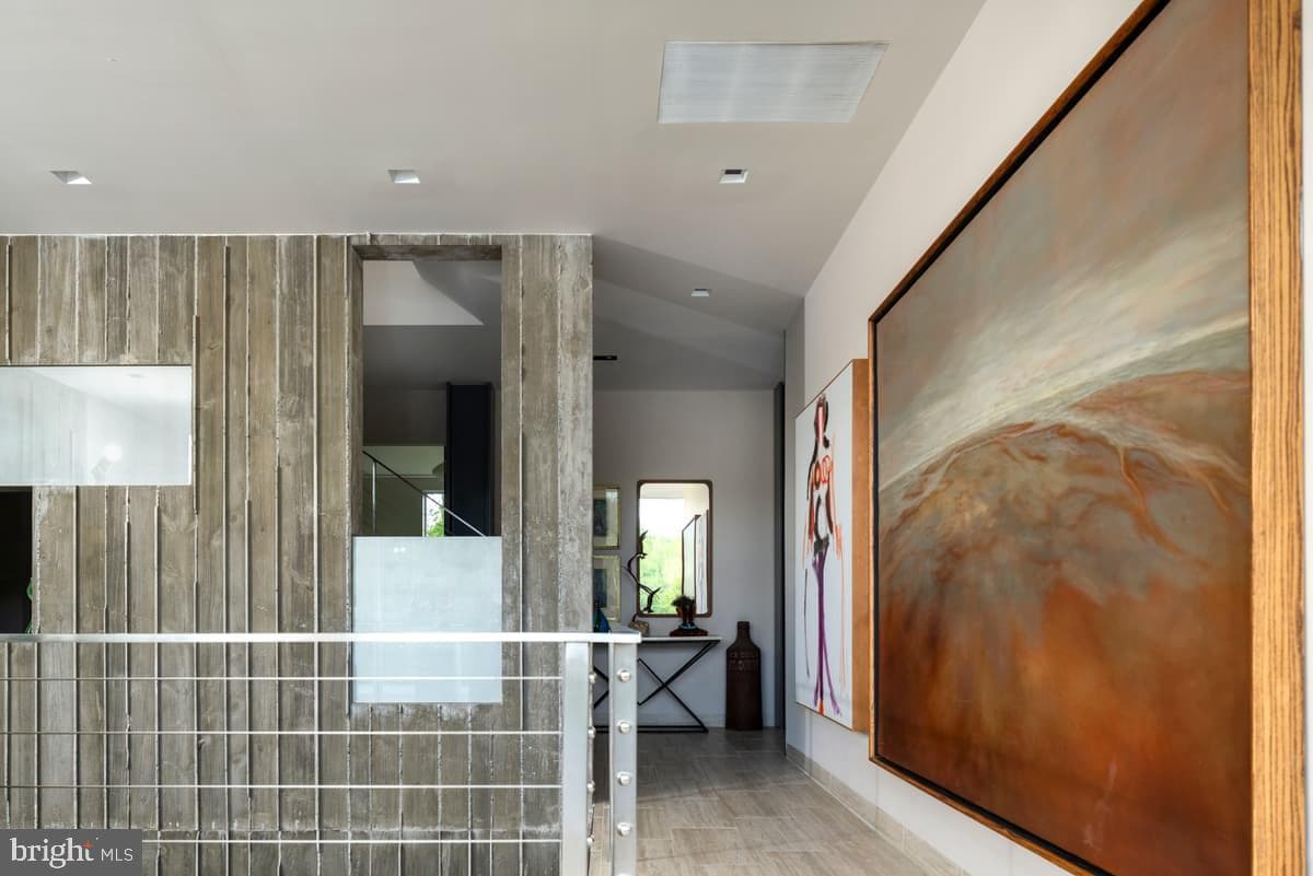 2710 River Road photo 23