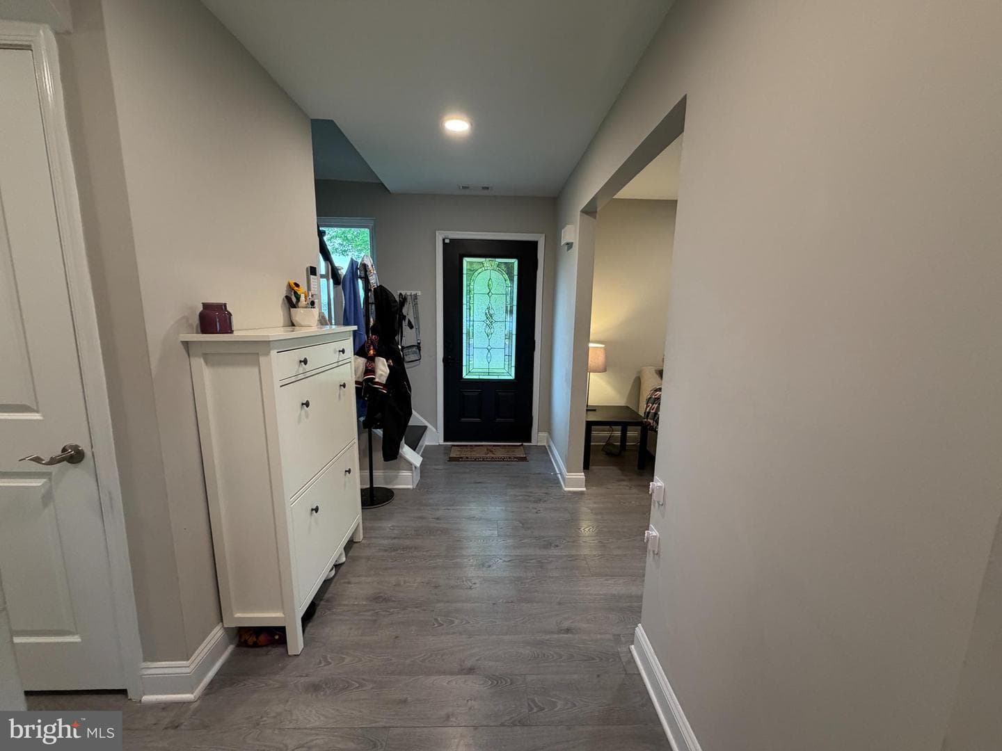 609 S Queen Anne Drive photo 3