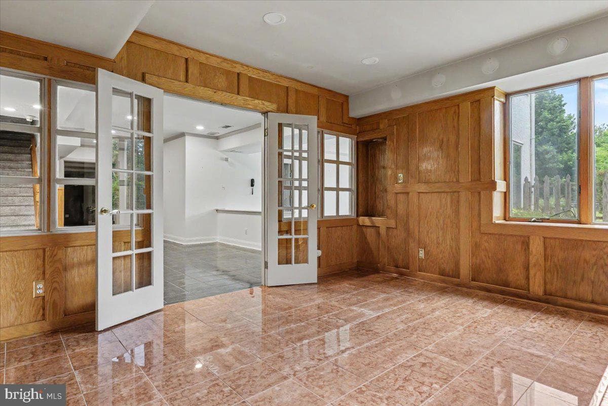 1558 River Road photo 44