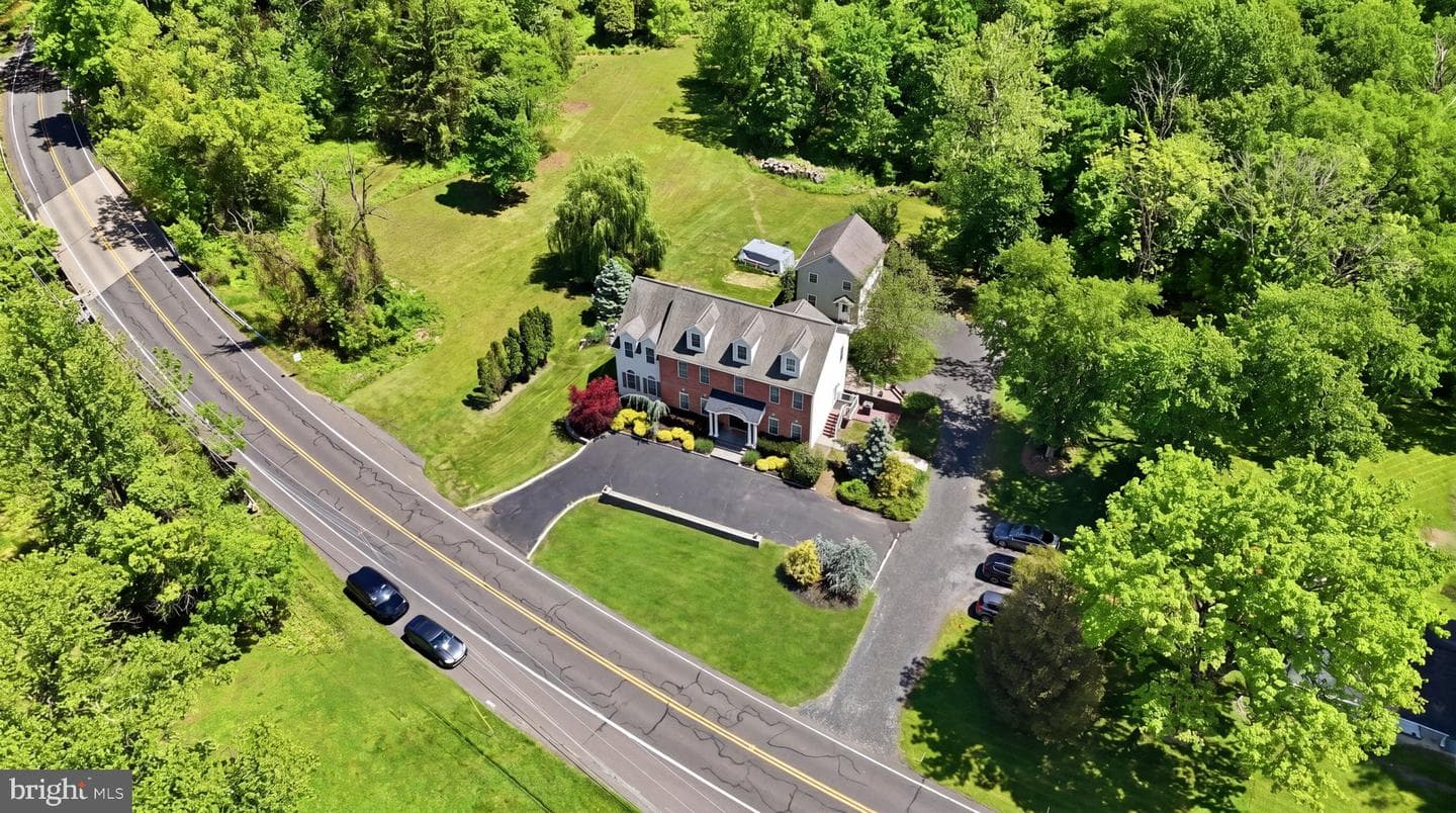 726 Bridgetown Pike photo 74