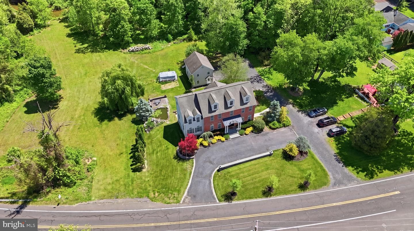 726 Bridgetown Pike photo 76