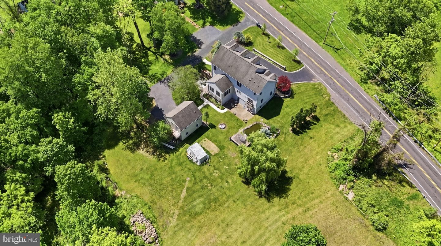 726 Bridgetown Pike photo 77
