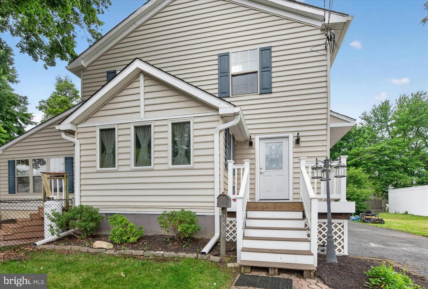 280 Olive Street photo 7
