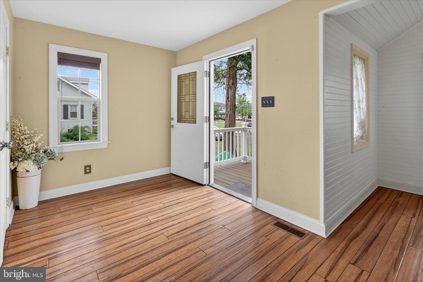 280 Olive Street photo 8
