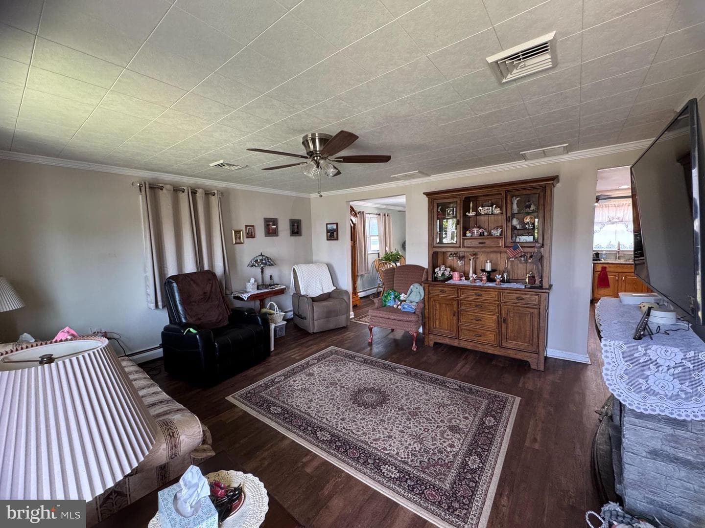 225 Park Ave photo 23