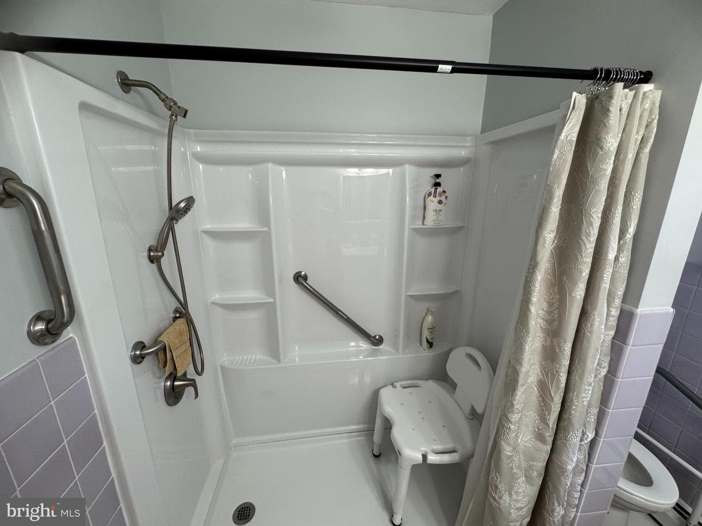 225 Park Ave photo 52
