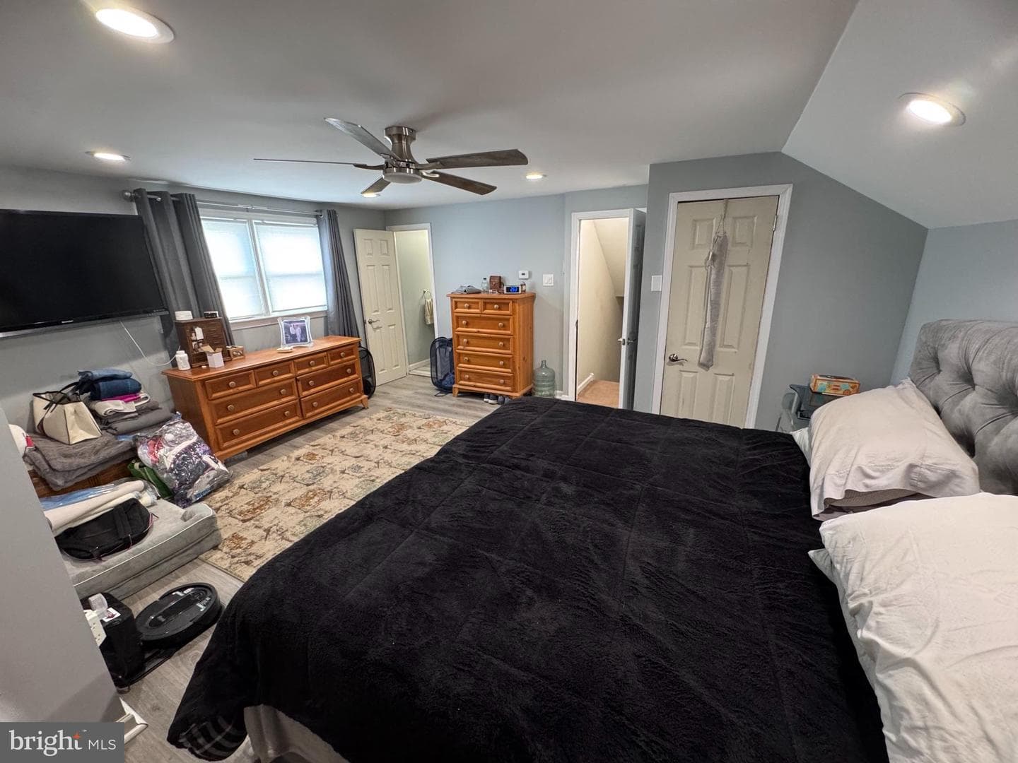 225 Park Ave photo 57