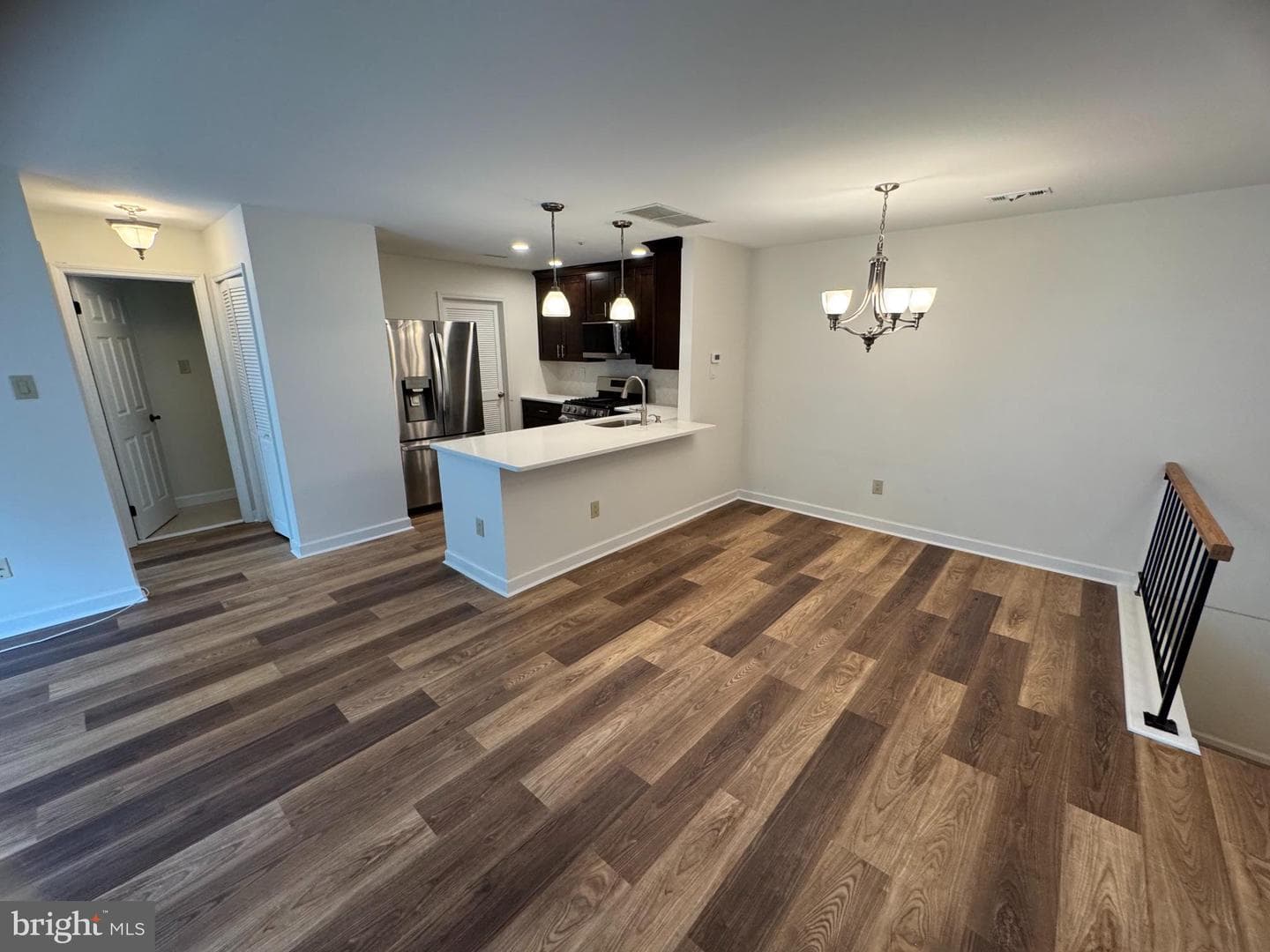 604 W Society Place photo 15