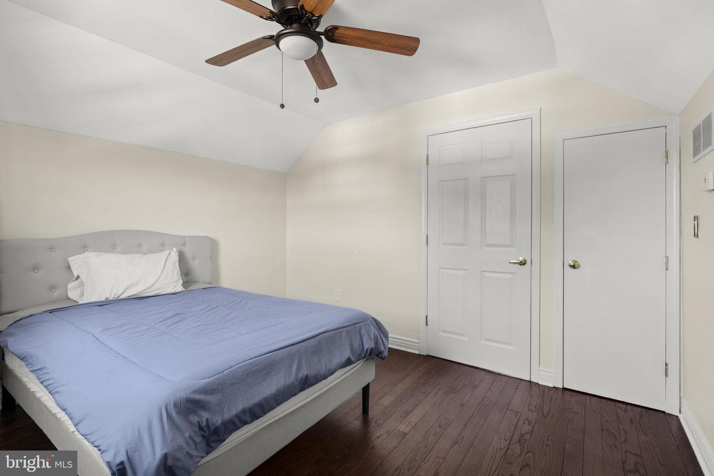 131 N Hawthorne Avenue photo 38