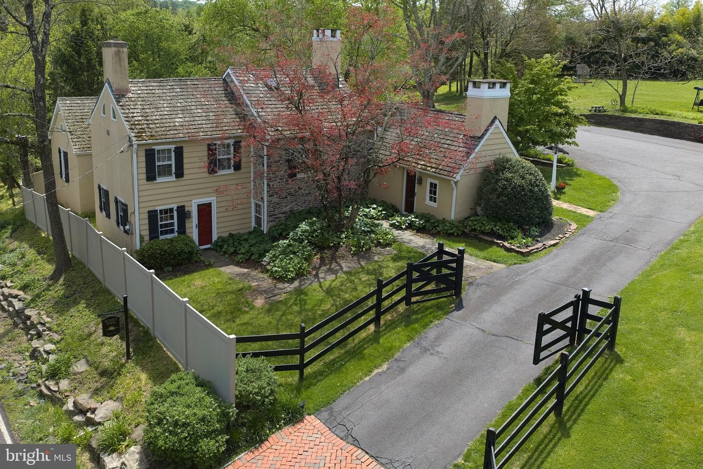 2135 S Sugan Road photo 6