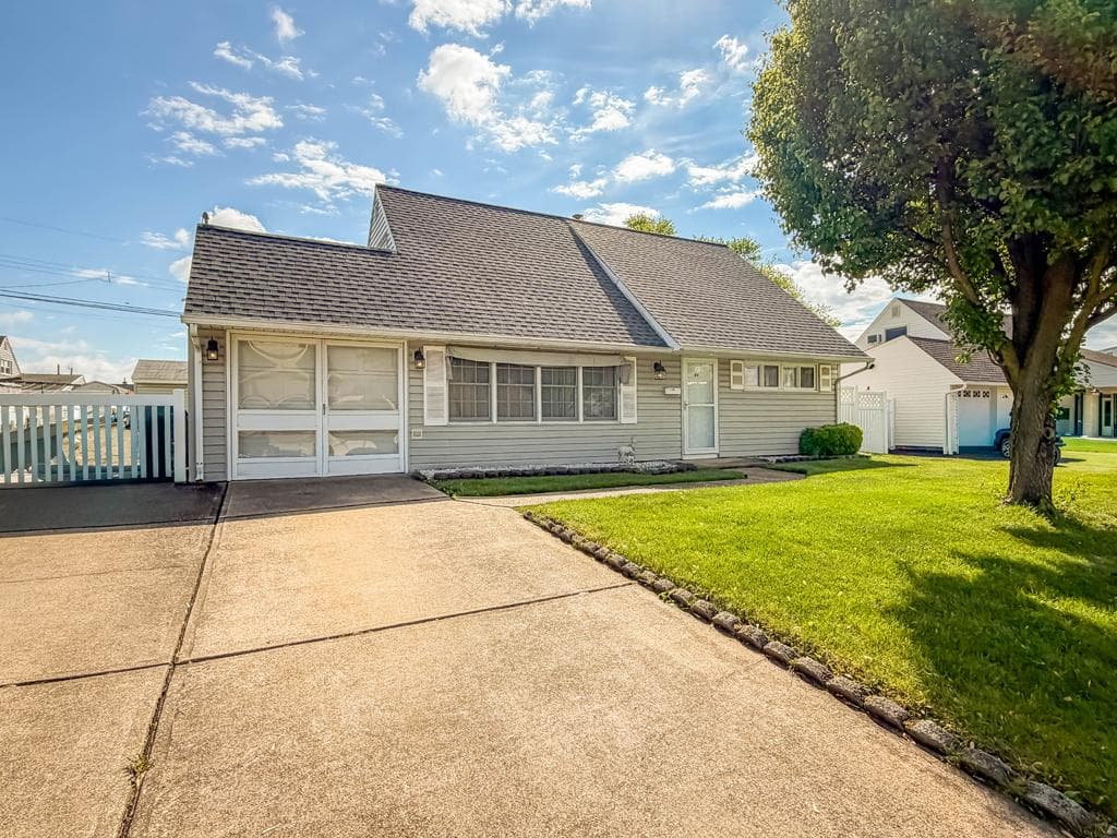 44 Cotton Road photo 1