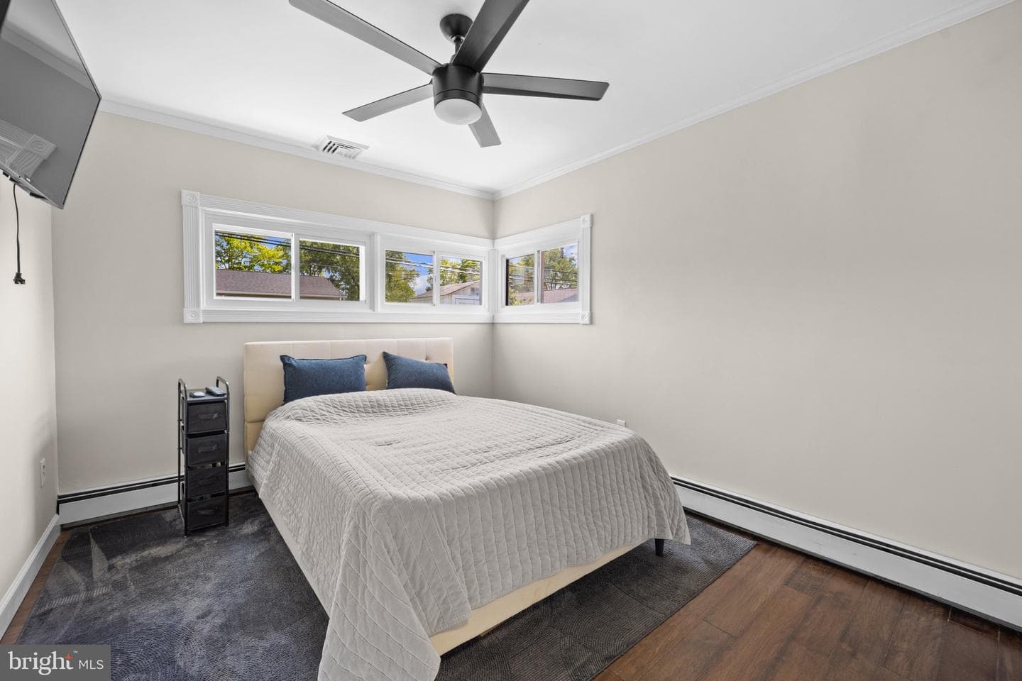 264 Goldenridge Drive photo 15