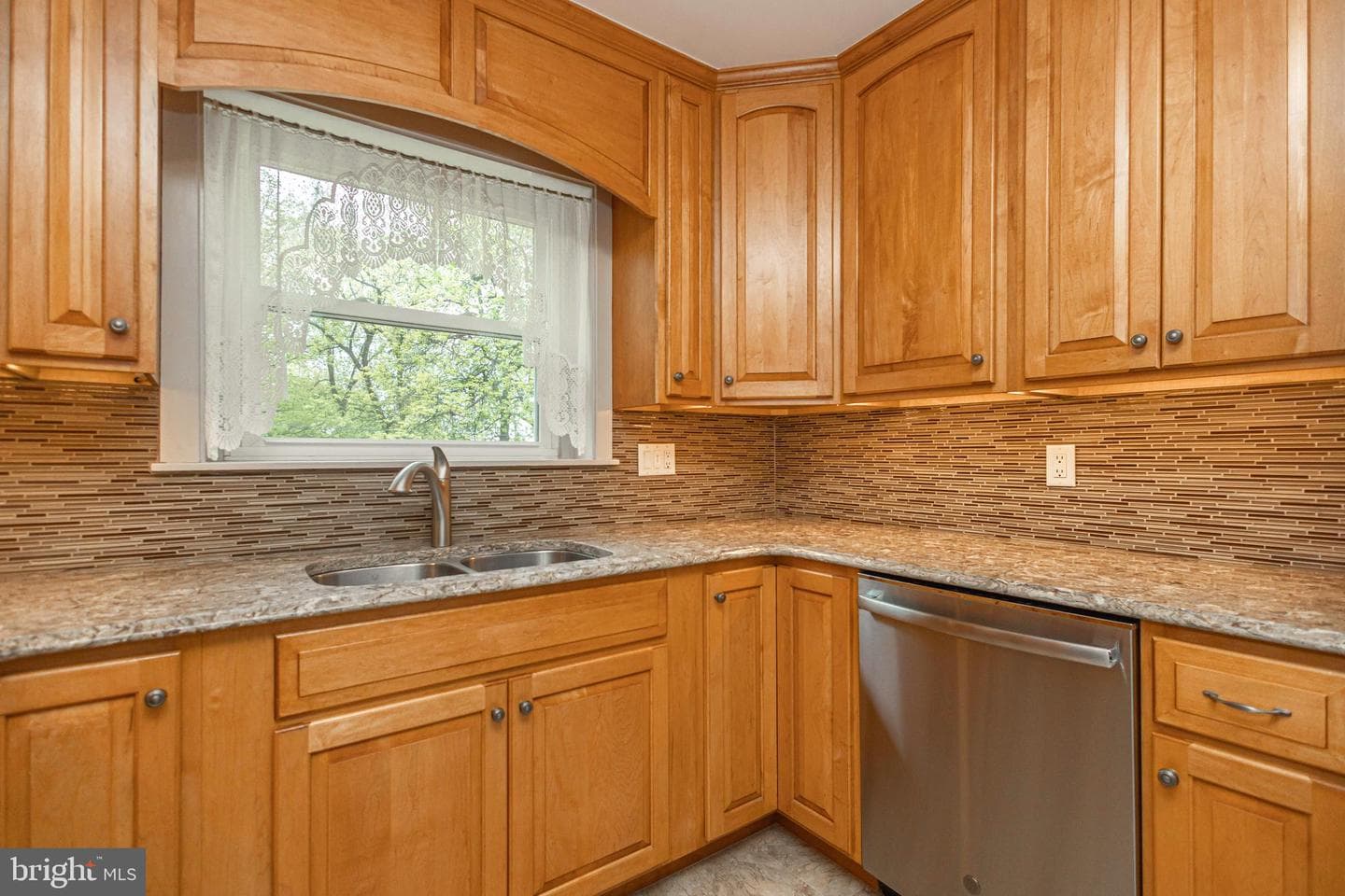 903 N Ridge Rd photo 24