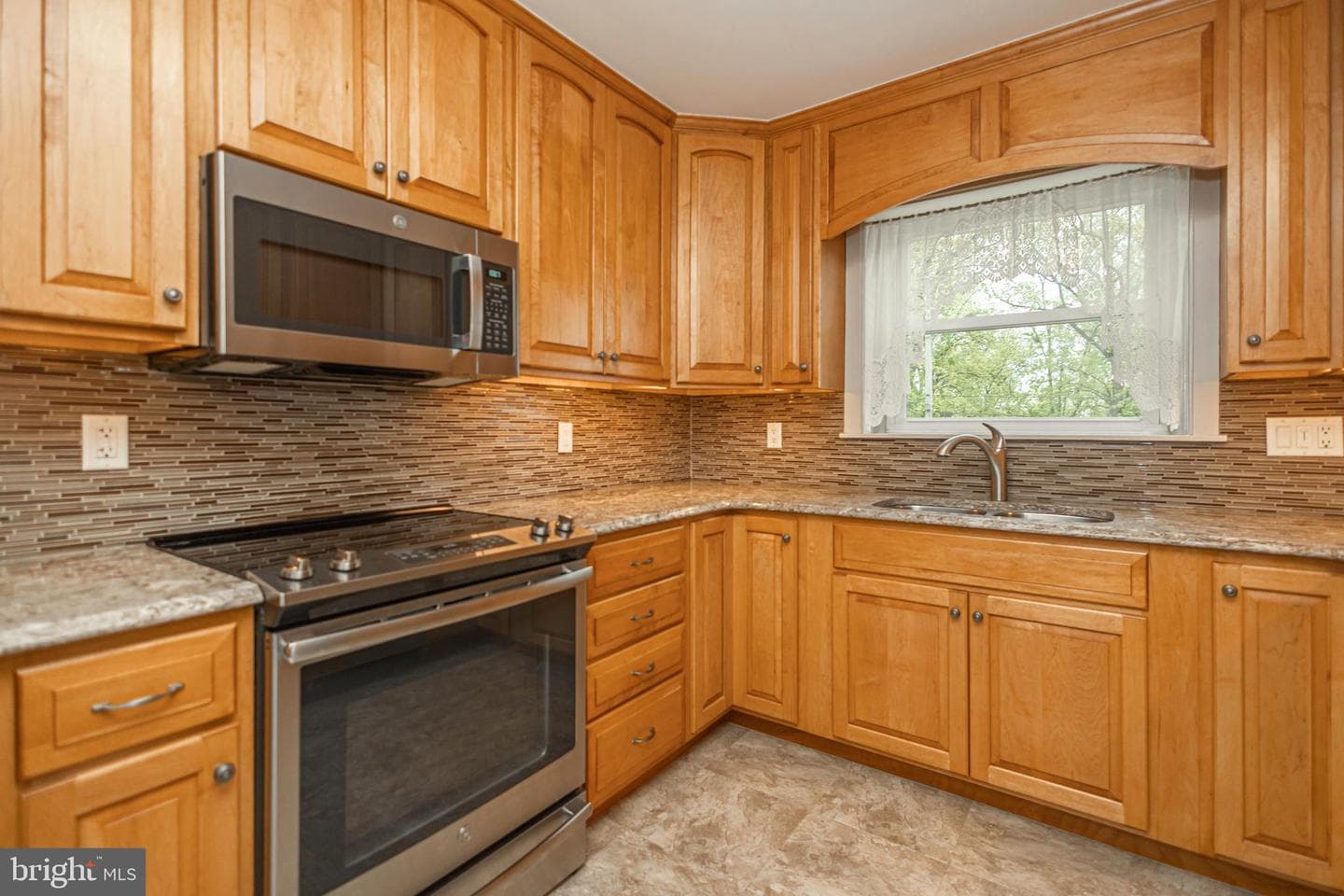 903 N Ridge Rd photo 26