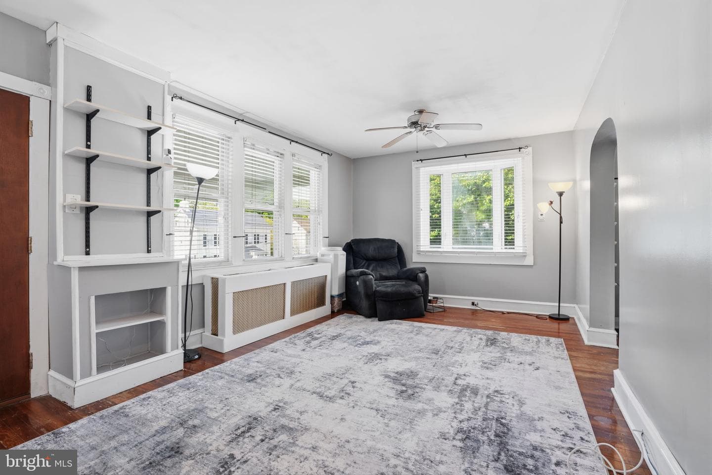 49 Maple Avenue photo 5
