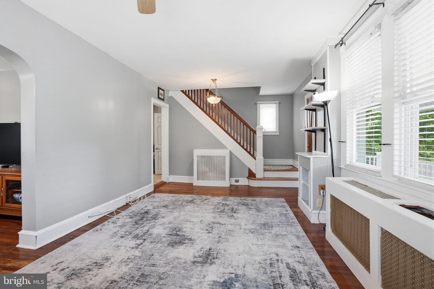 49 Maple Avenue photo 6