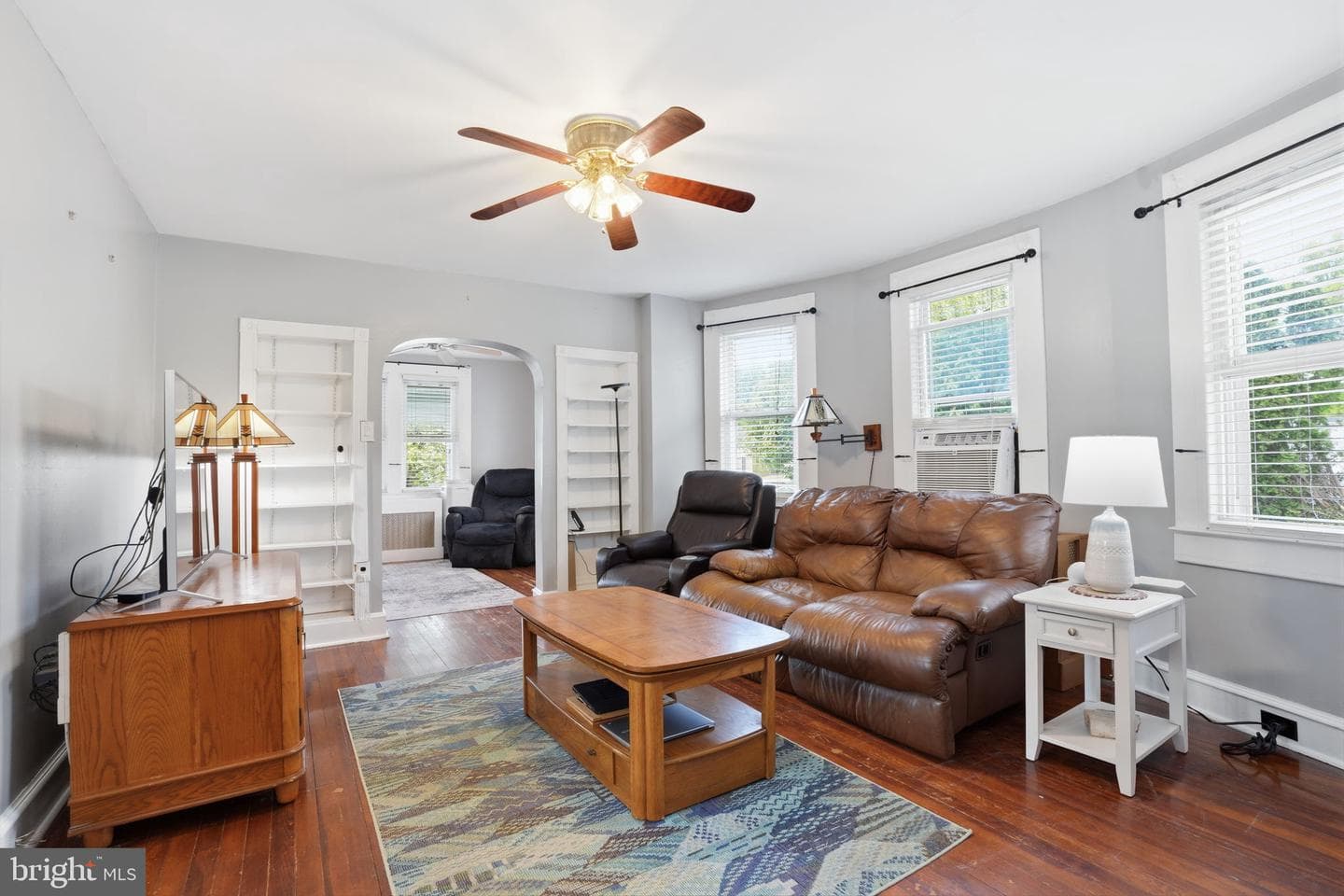 49 Maple Avenue photo 8
