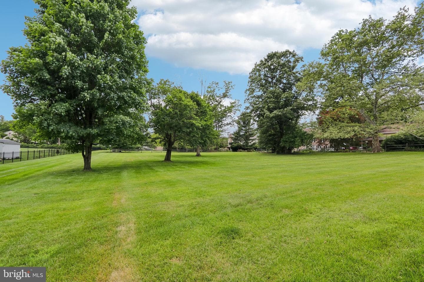 79 Milbob Drive photo 56