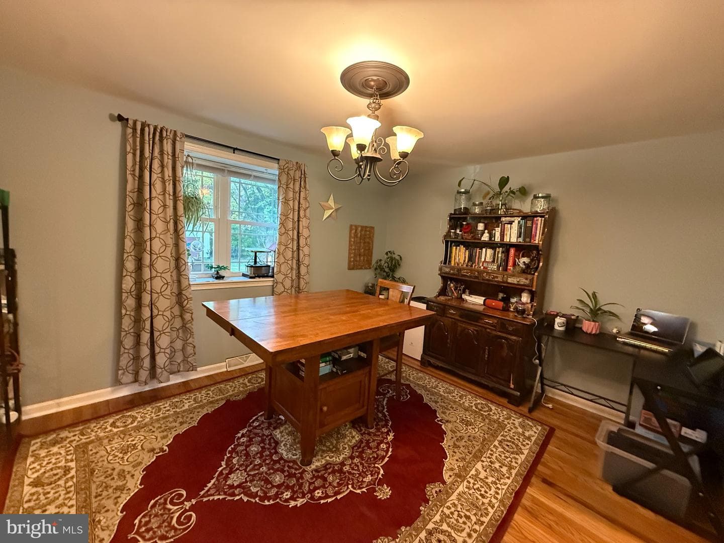 304 W Highland Avenue photo 15