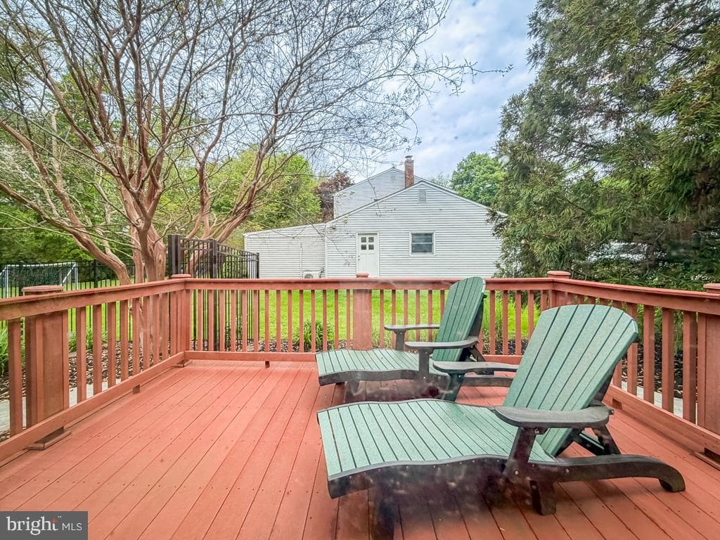 249 Forrest Rd photo 28