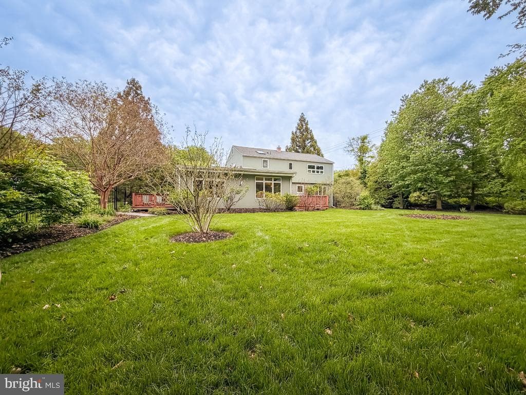 249 Forrest Rd photo 32