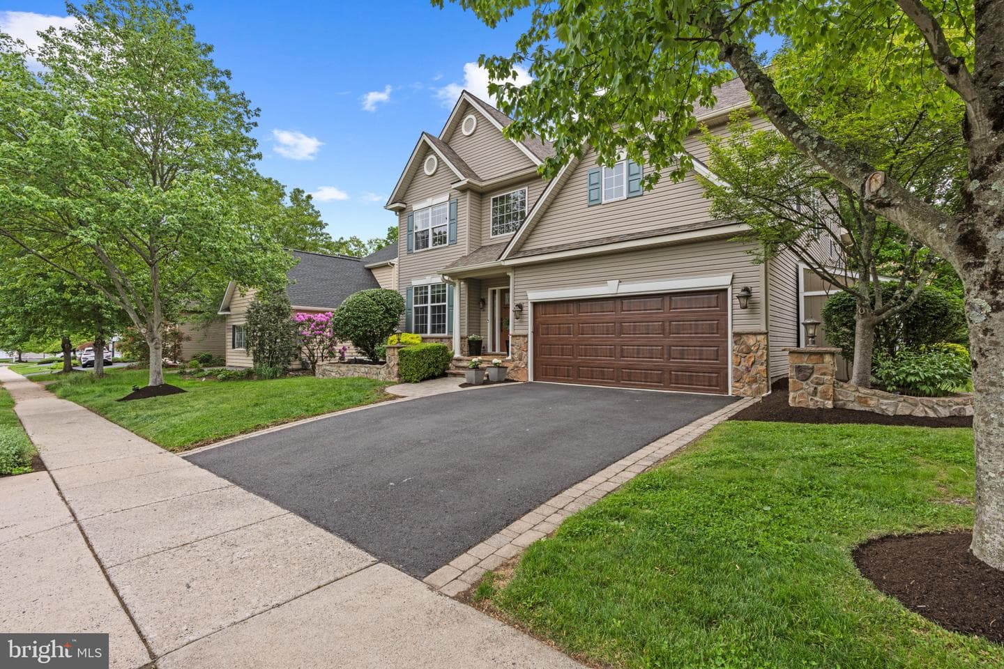 116 Riverwoods Drive photo 3