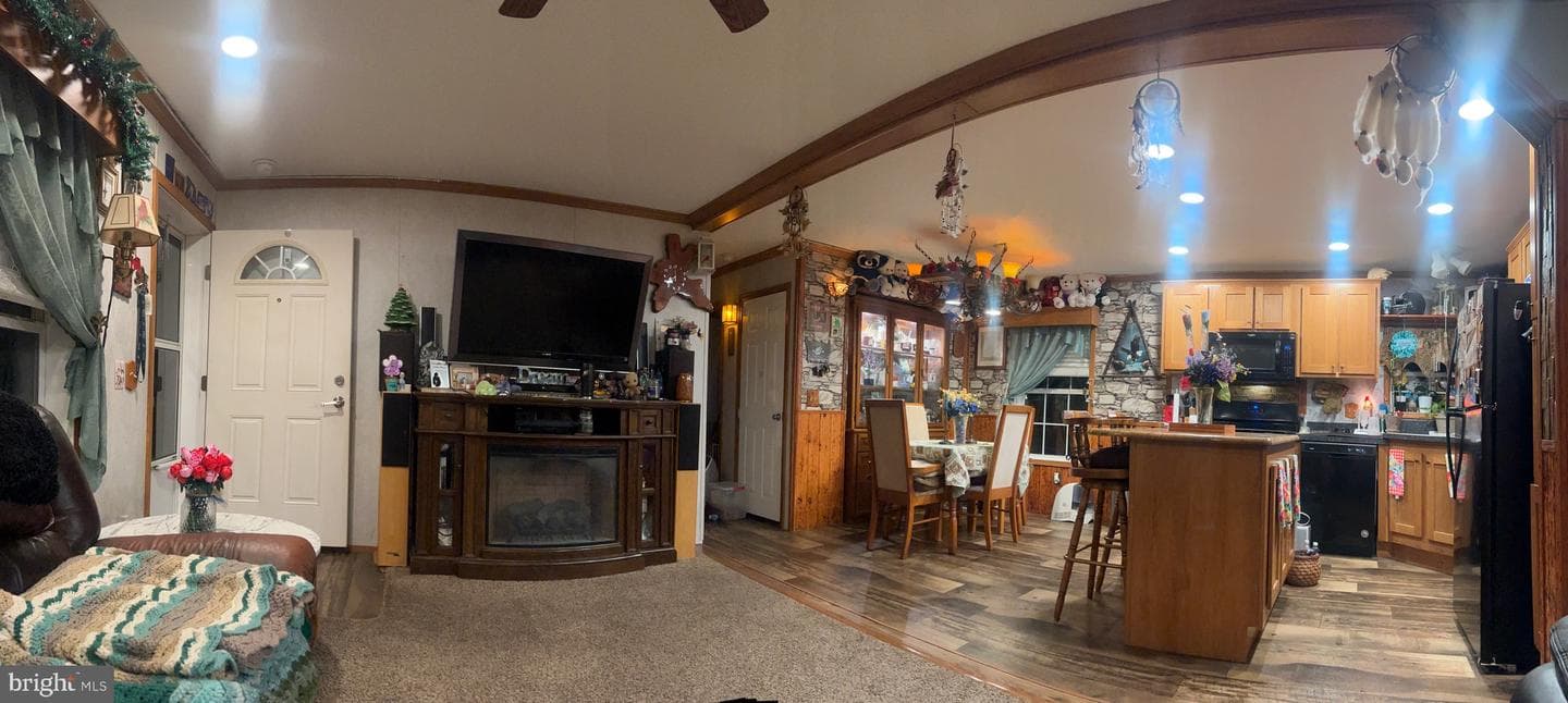 5232 Roseberry Drive photo 5