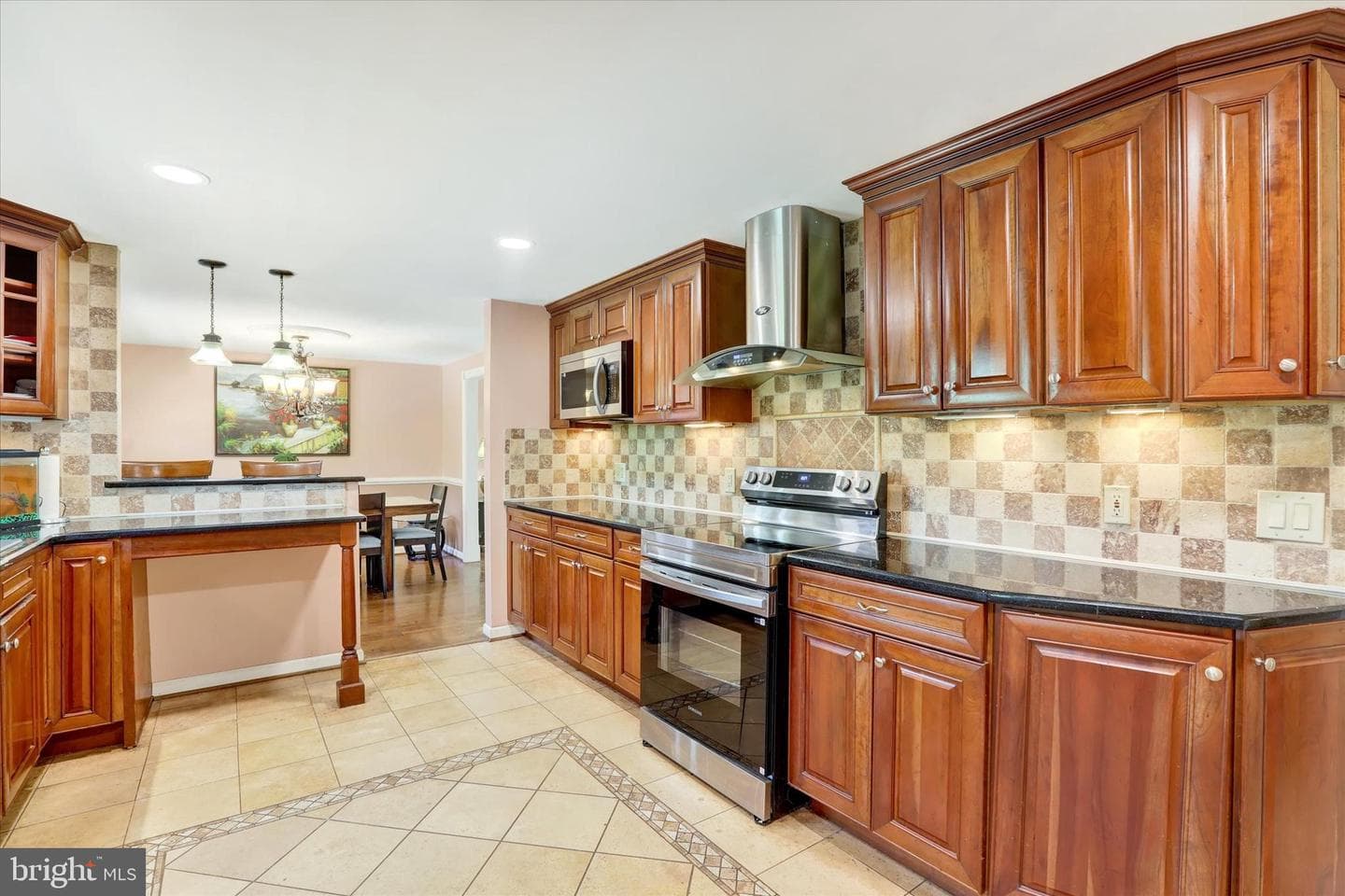 93 Highland Drive photo 11
