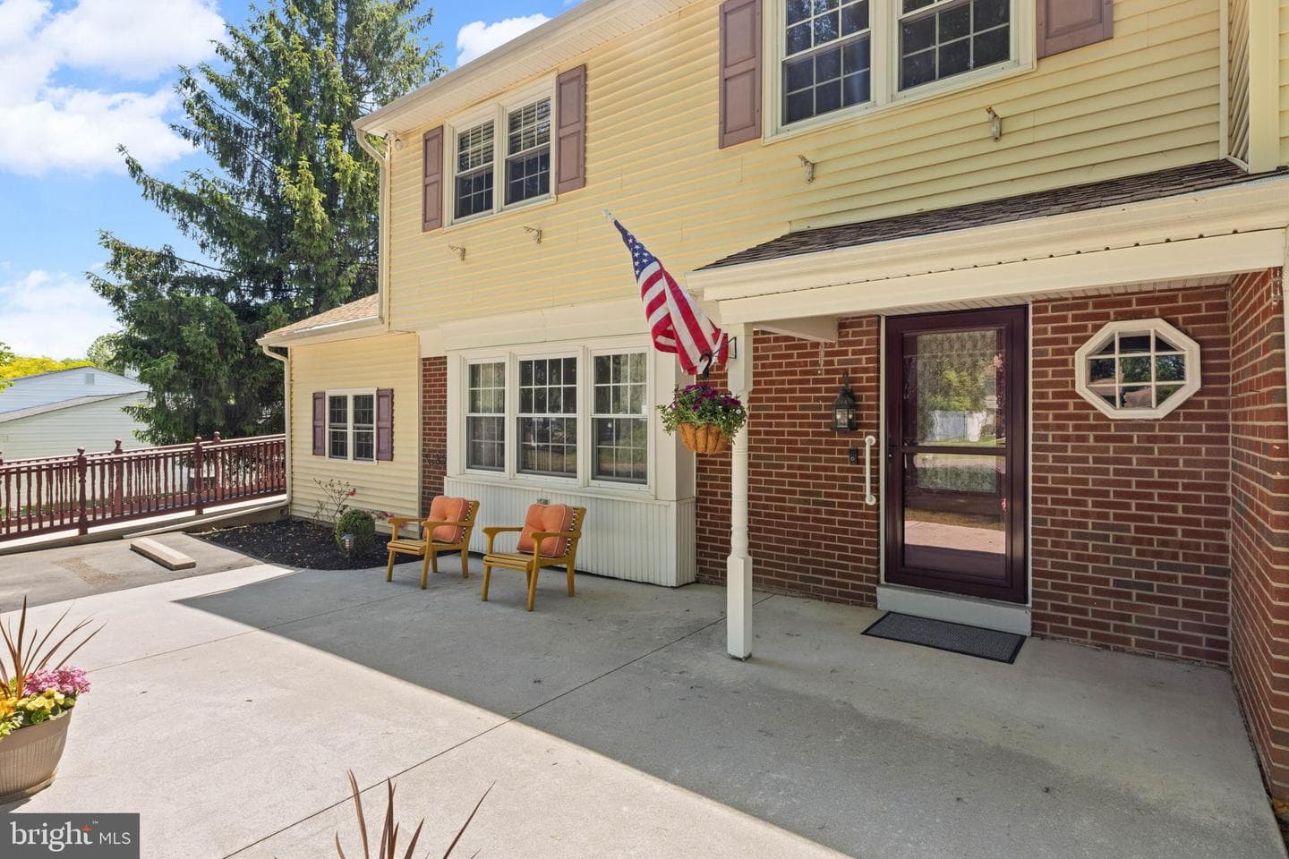 244 Wisteria Drive photo 3
