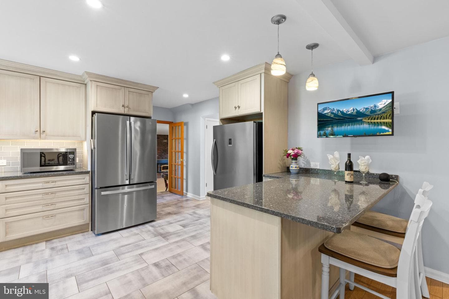 244 Wisteria Drive photo 9