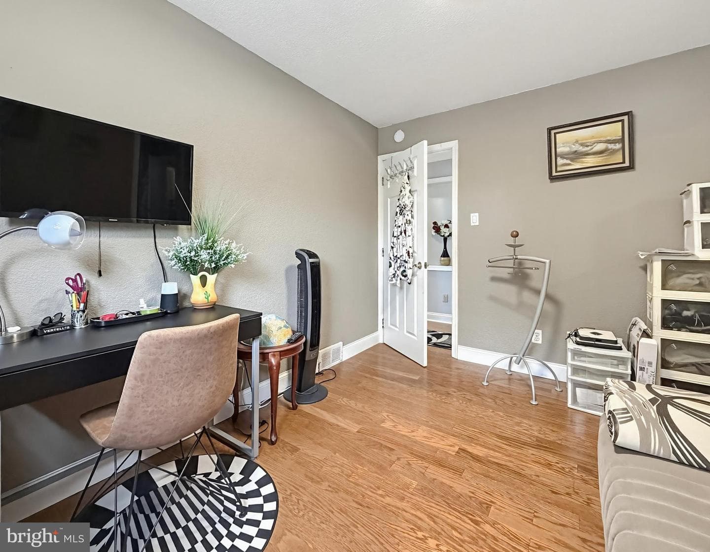 254 Allen Lane photo 31