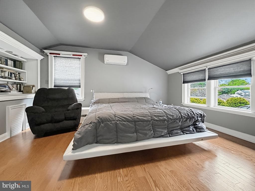 254 Allen Lane photo 42