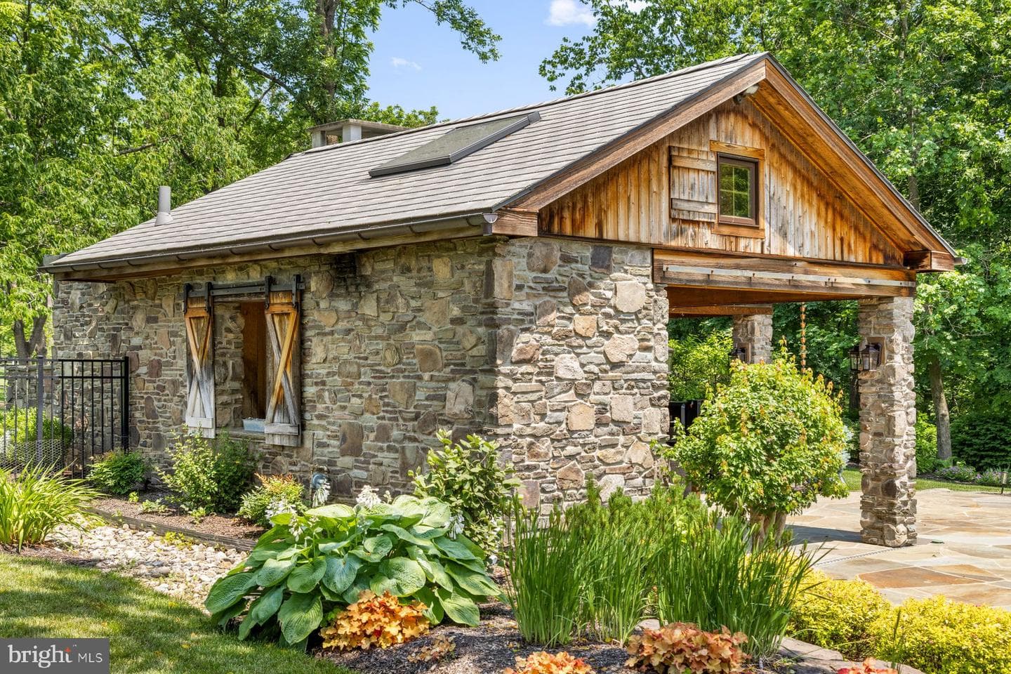 9 Blueberry Lane photo 86