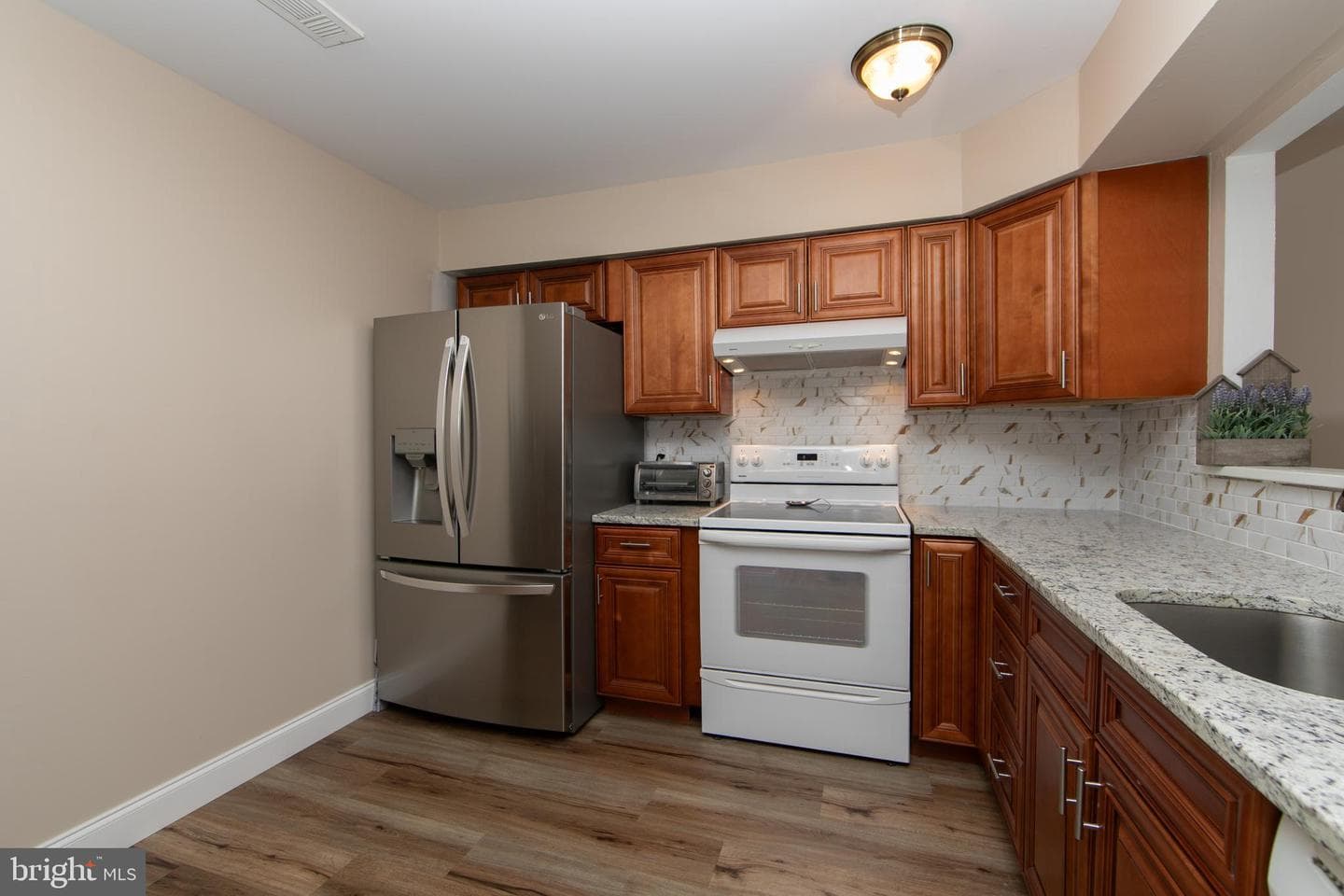 52 Natalie Court #303 photo 14
