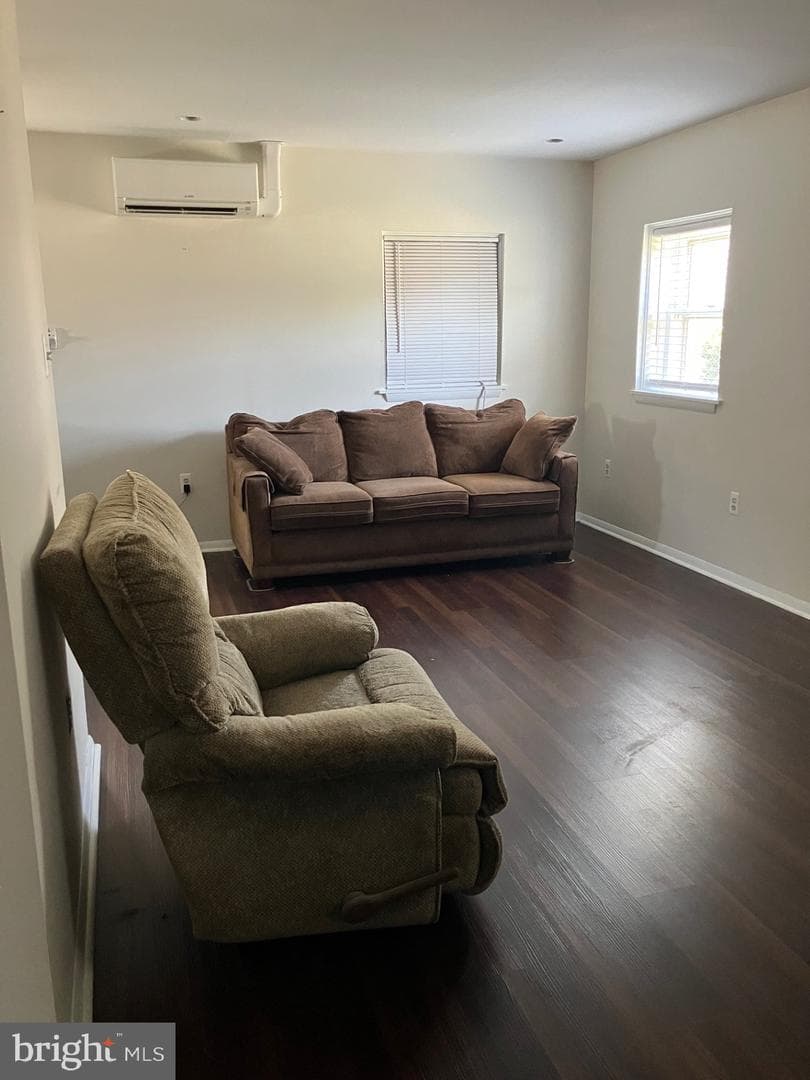 2860 High Avenue photo 5