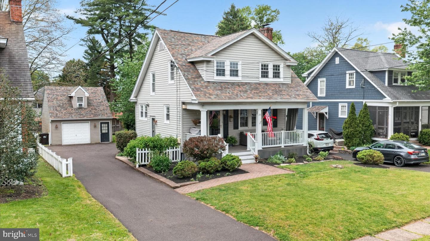 26 Mercer Avenue