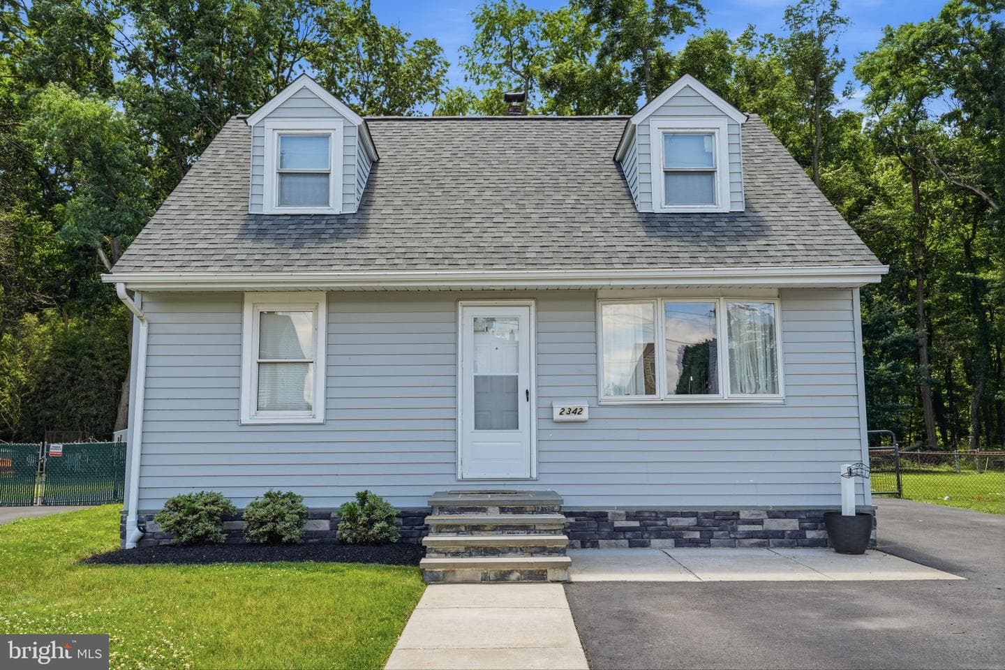 2342 Dixon Avenue photo 1