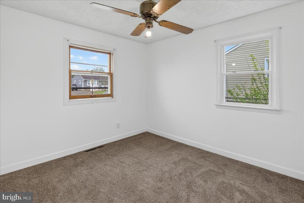 2928 Windsor Drive photo 36
