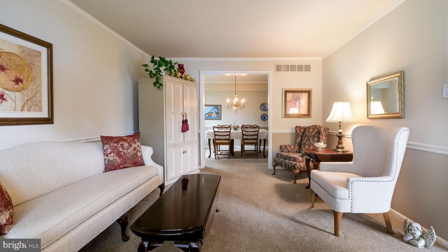 74 Basil Road photo 16